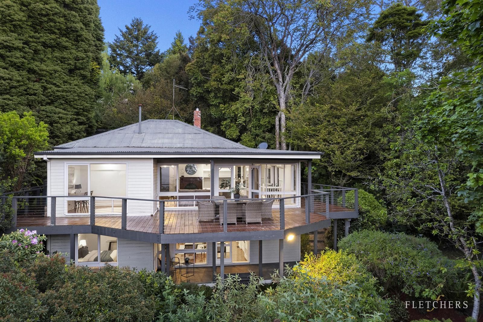 4 bedrooms House in 1 Jasper Road KALORAMA VIC, 3766