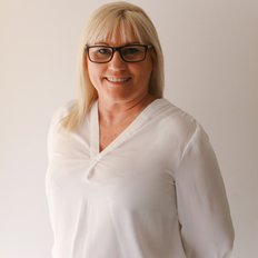 Roz Reynolds, Sales representative