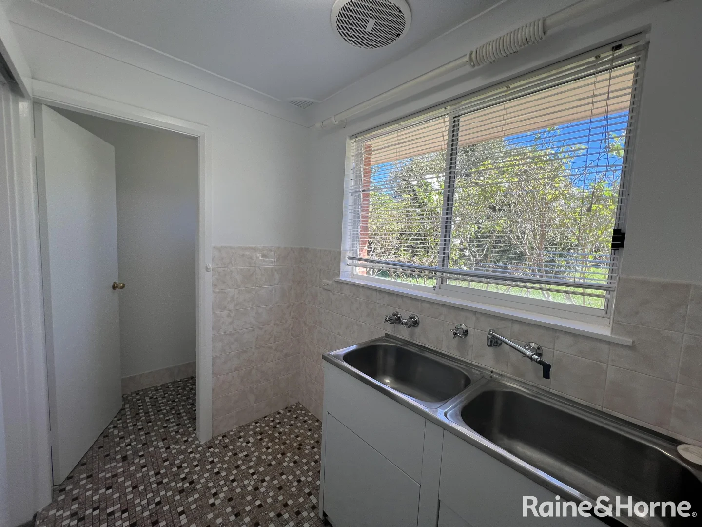 Additional image 17 of 6 Gilliana Place, Orange NSW 2800