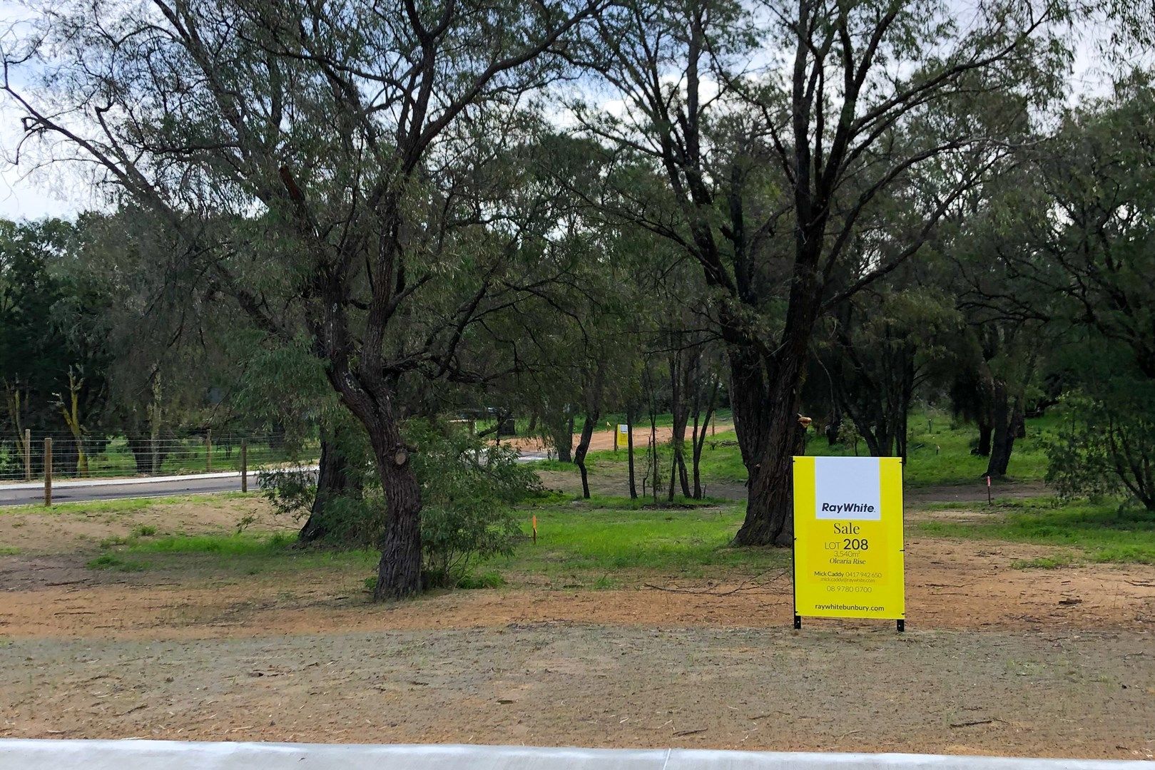 Vacant land in Lot 208 Olearia Court, GELORUP WA, 6230