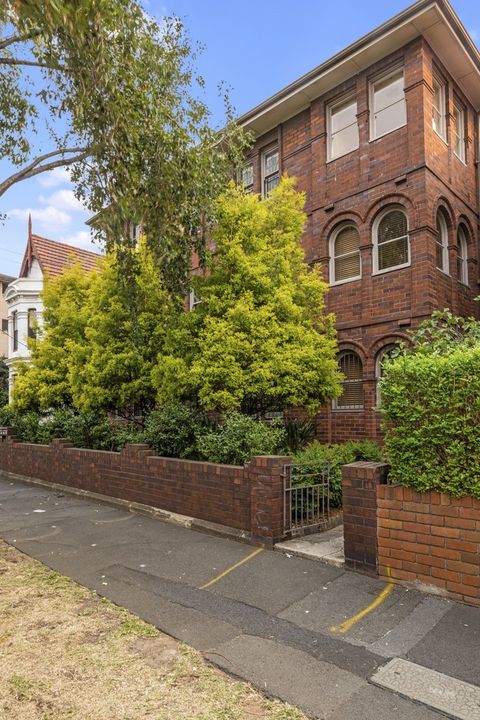 2 bedrooms Apartment / Unit / Flat in 11/232A Glebe point Road GLEBE NSW, 2037