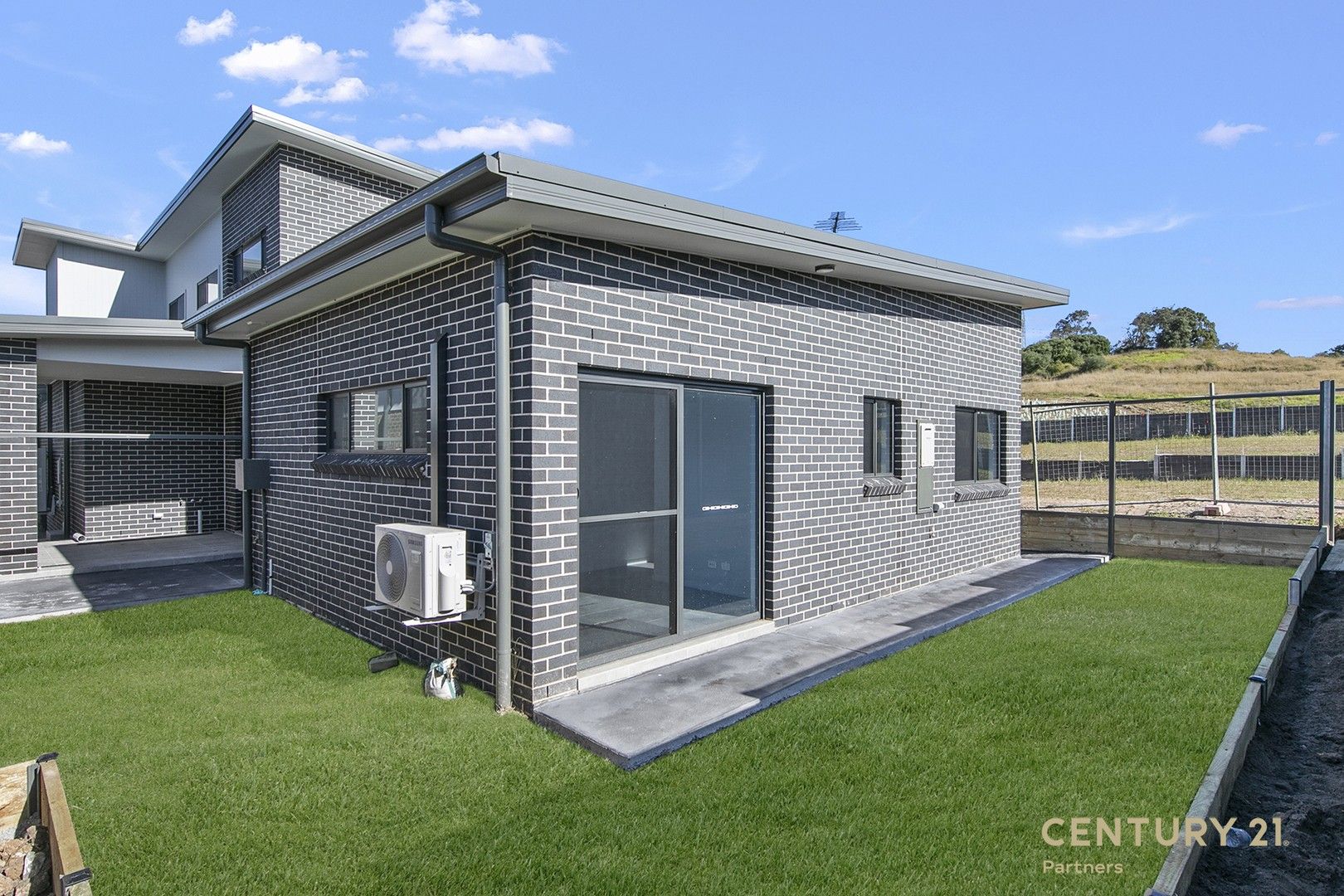 21A Ambrose Avenue, Middleton Grange NSW 2171 House For Rent Domain