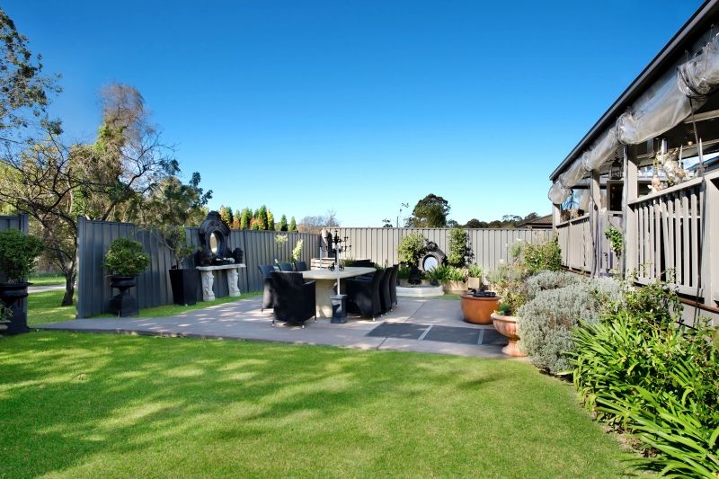 6 Farmborough Close, Bowral NSW 2576, Image 2