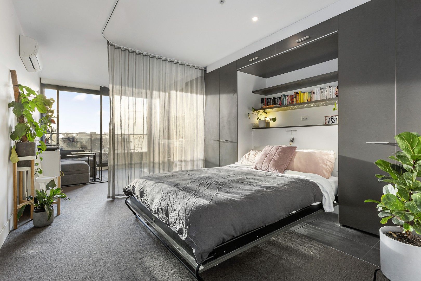 Studio in 710/32 Bray Street, SOUTH YARRA VIC, 3141