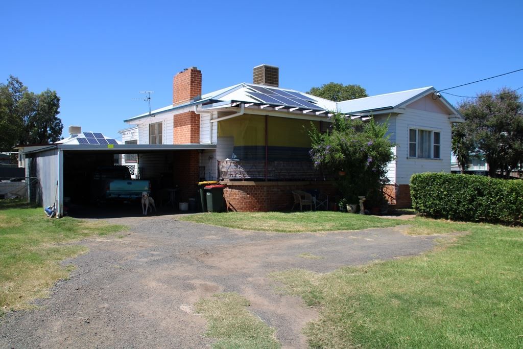 22 Denison Street, Narrabri NSW 2390, Image 2