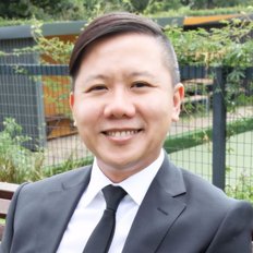 Eric Kuan, Sales representative