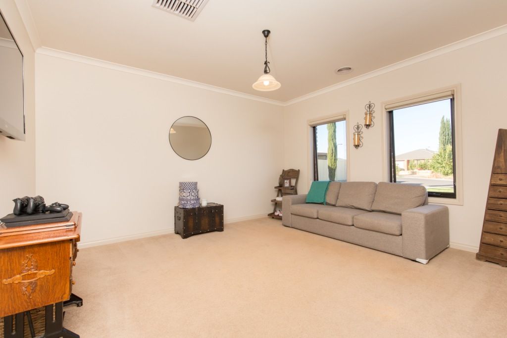 6 Stephanie Street, Mildura VIC 3500, Image 2