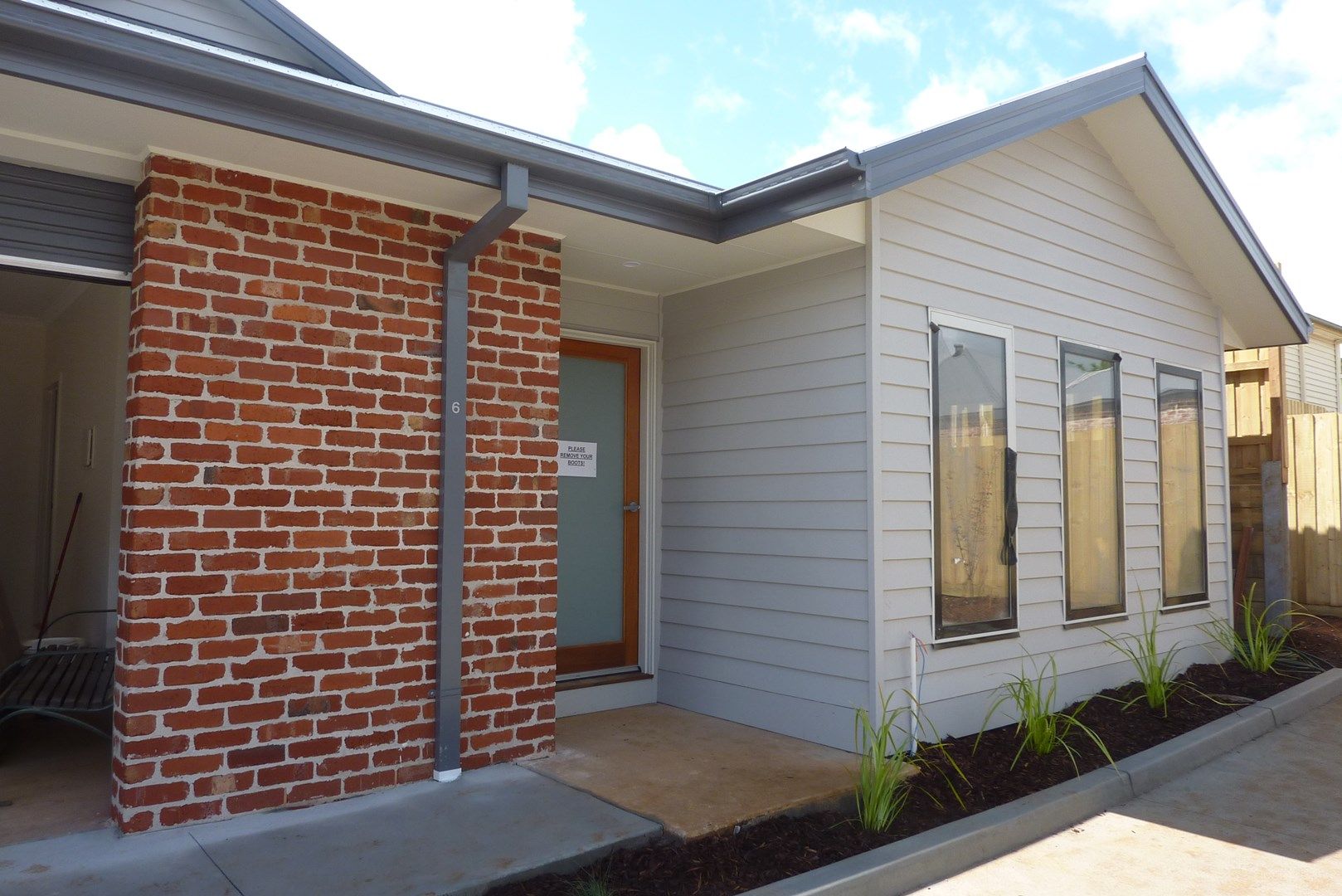 3 bedrooms Townhouse in 6/6 Black Smith Place GEMBROOK VIC, 3783