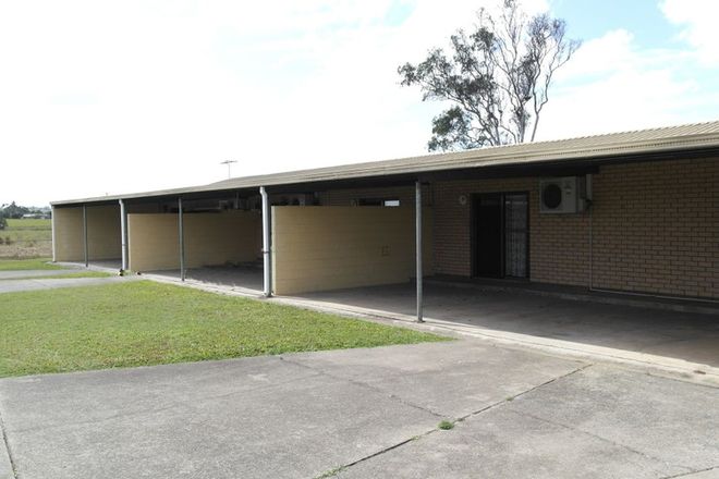 Picture of 122 Broad Street, SARINA QLD 4737