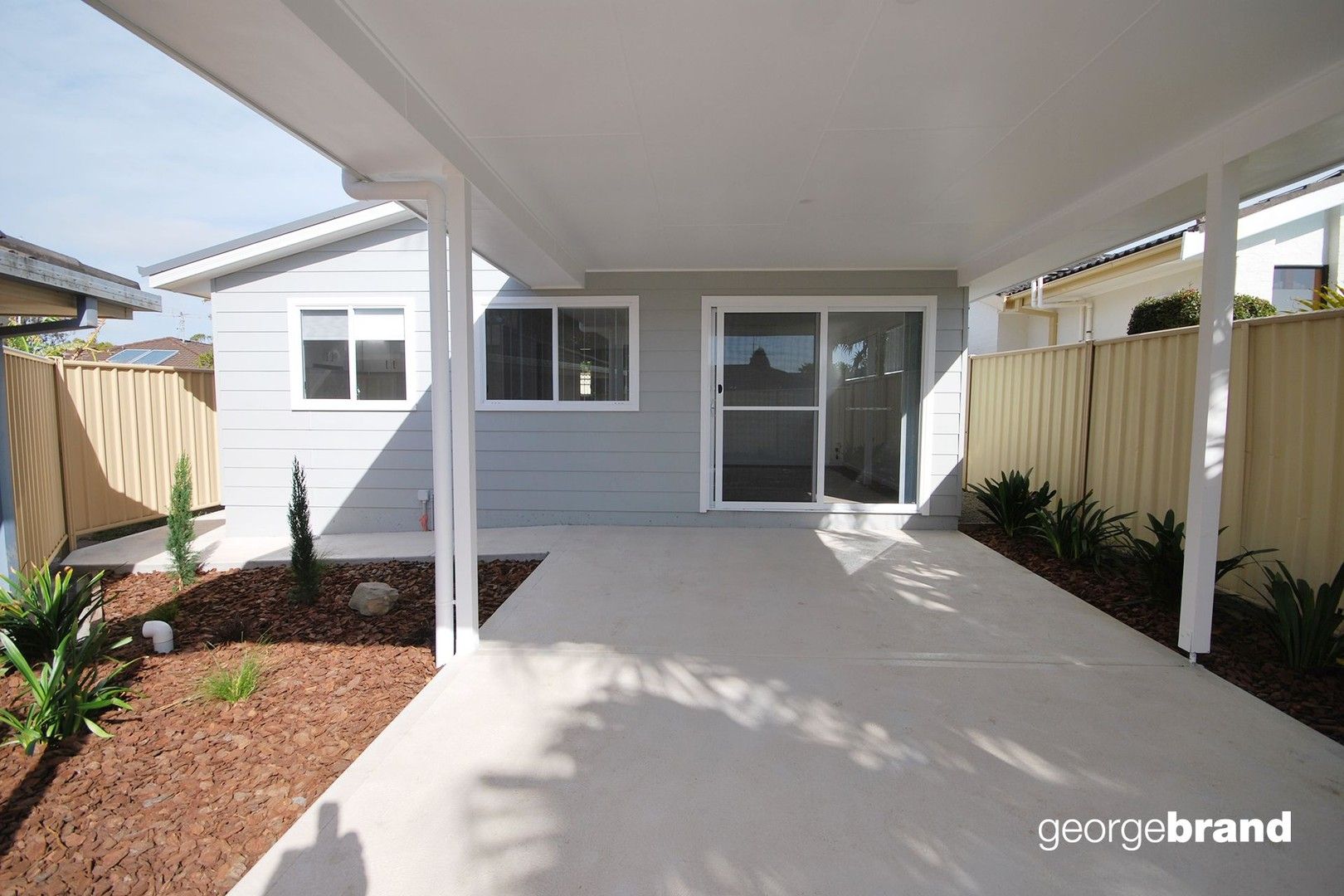 2 bedrooms House in 22a Vaisey Close KARIONG NSW, 2250