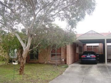 5 Sugarloaf Close, Burwood East VIC 3151