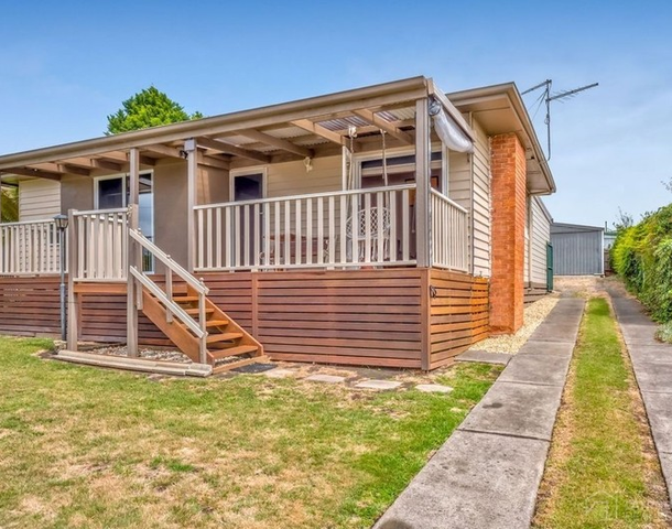 57 Hampton Street, Moe VIC 3825