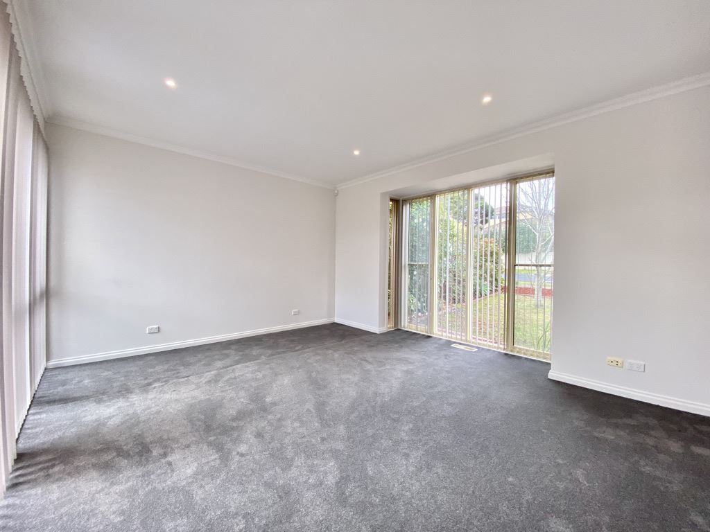 3 bedrooms Townhouse in 1/21 Edwards Street BURWOOD VIC, 3125