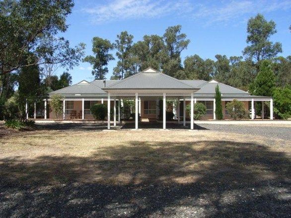 2 Willeroo Drive, Windsor Downs NSW 2756, Image 0