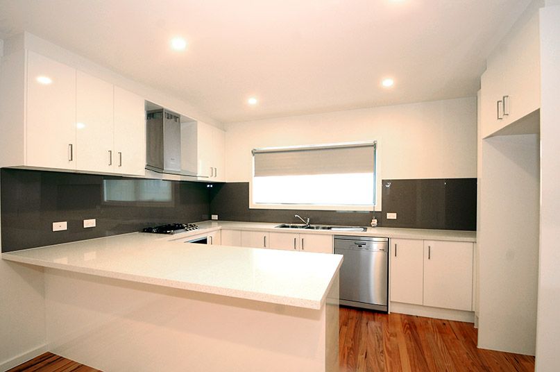 4 bedrooms House in 2/442 Springvale Road GLEN WAVERLEY VIC, 3150