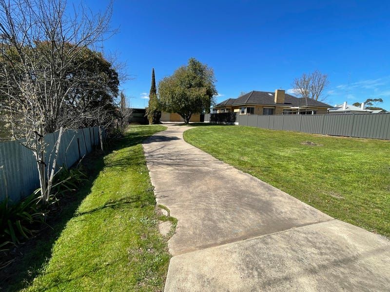 31 Agnes Street, Clare SA 5453, Image 2