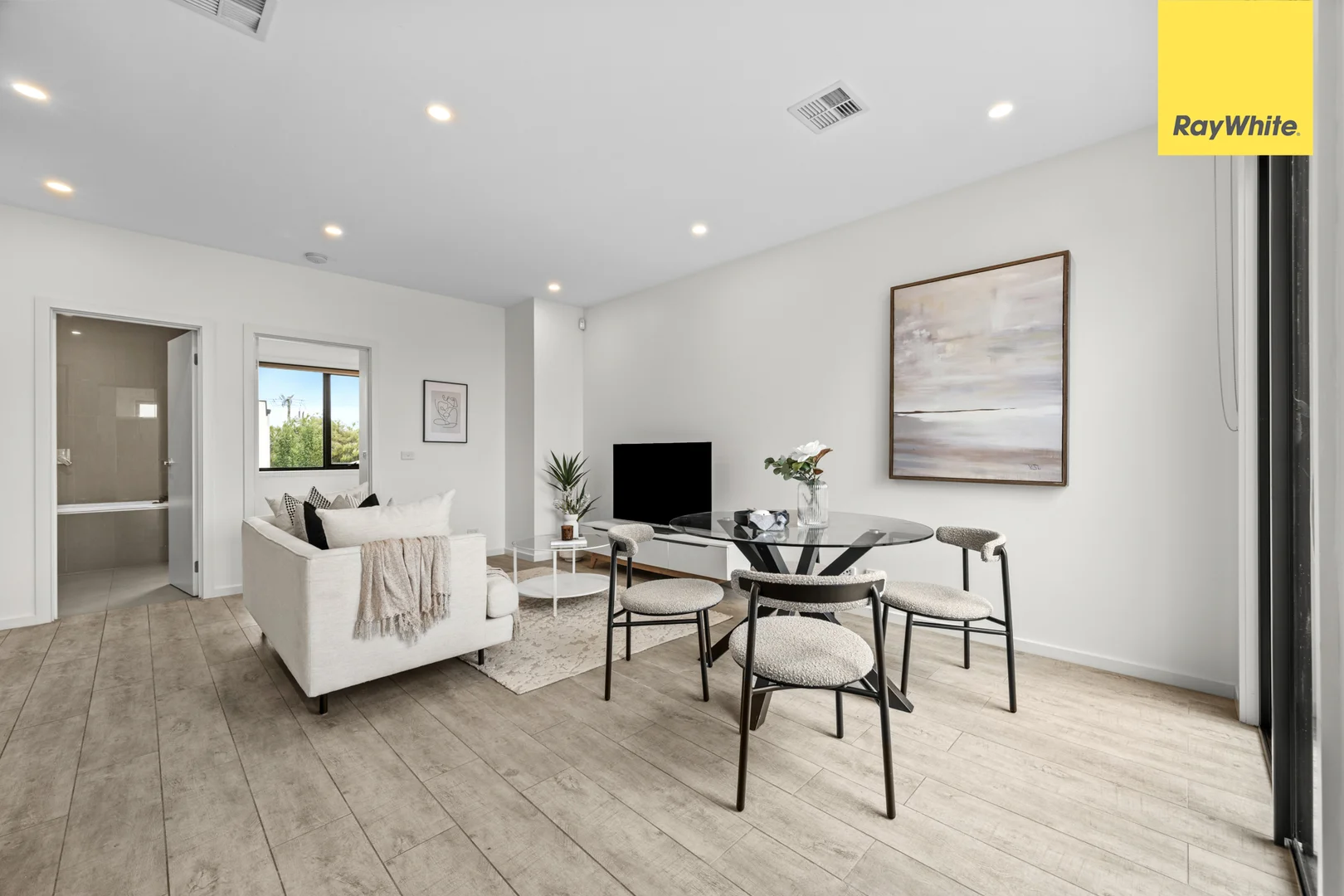 Additional image 11 of 4/1 Erskine Avenue, Reservoir VIC 3073