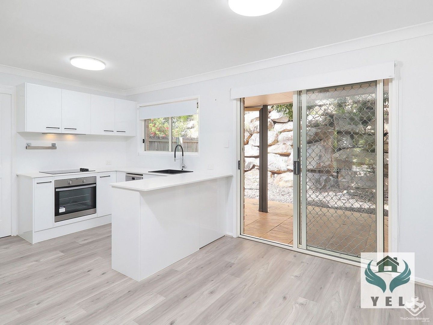 3 bedrooms Townhouse in ID:21160404/25 Hogan Place SEVENTEEN MILE ROCKS QLD, 4073