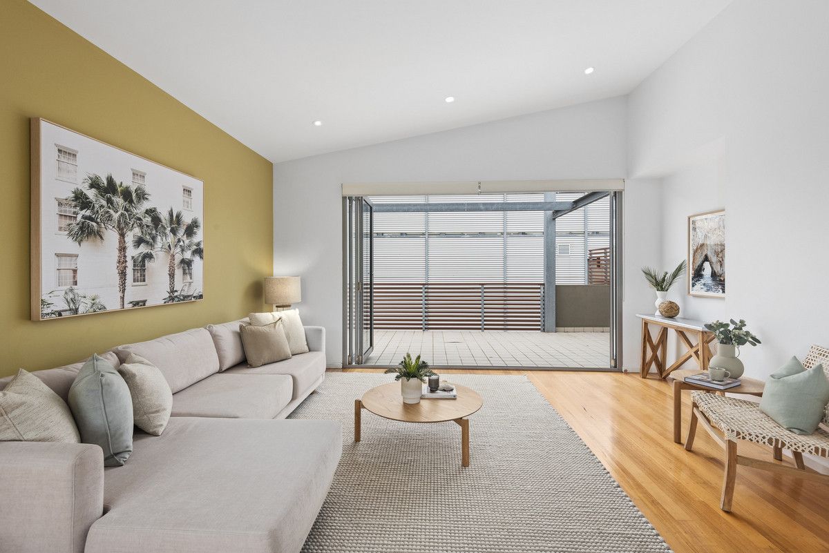 1/5 Simpson Street, Point Lonsdale VIC 3225, Image 2