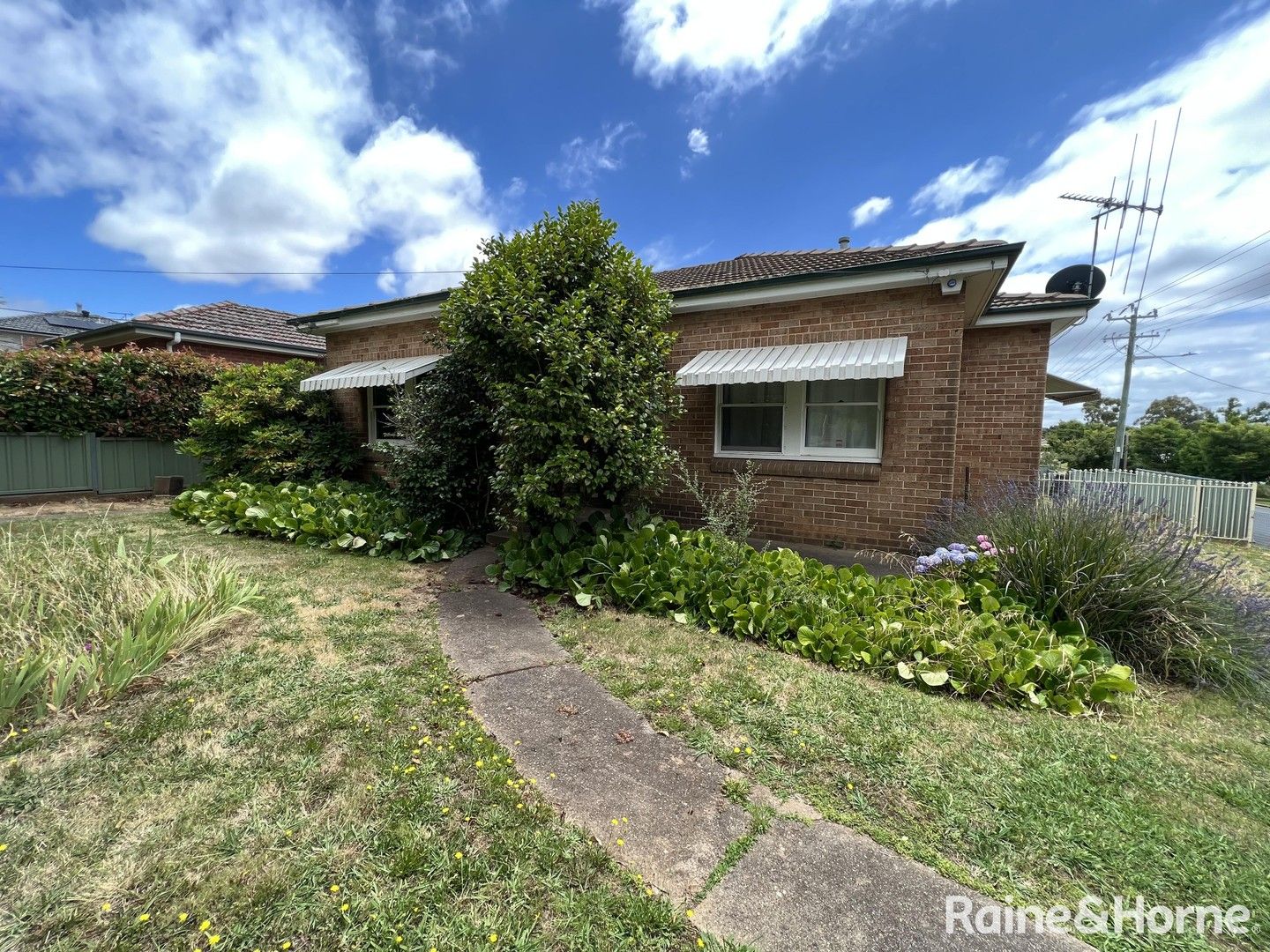 2 bedrooms House in 181 Margaret Street ORANGE NSW, 2800