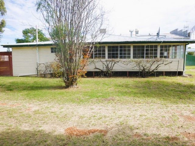 33-35 Moore Street, Dirranbandi QLD 4486, Image 2