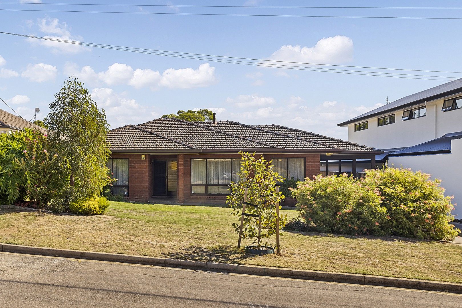 2 Swan Avenue, Rostrevor SA 5073, Image 0