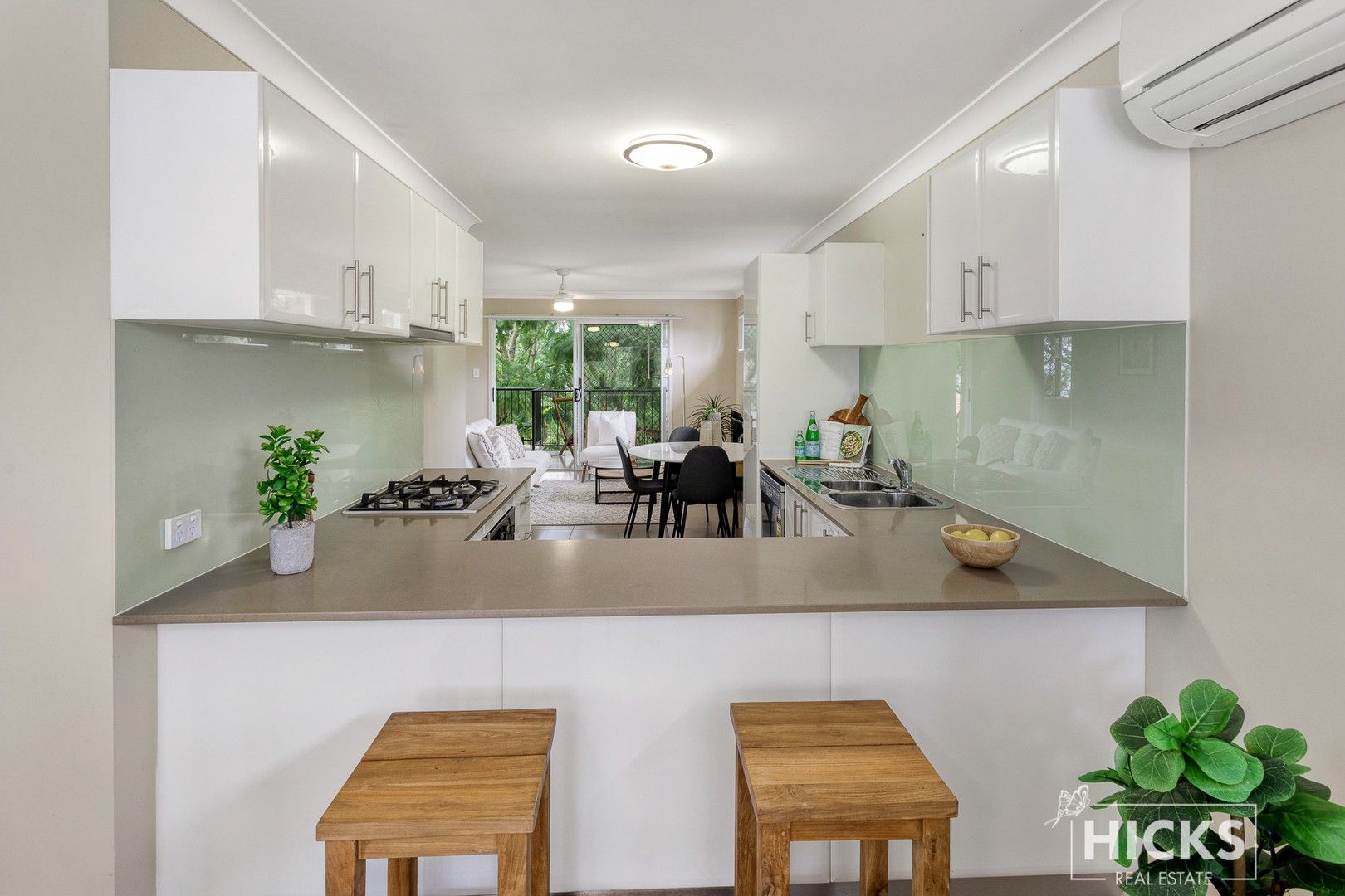 862 South Pine Road, Everton Park QLD 4053, Image 2