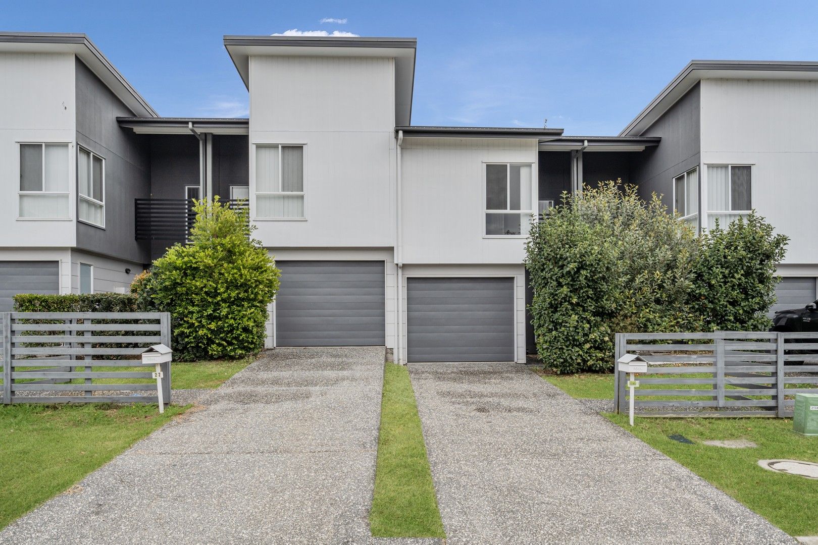 3 bedrooms House in 24 Larcom Crescent REDBANK PLAINS QLD, 4301