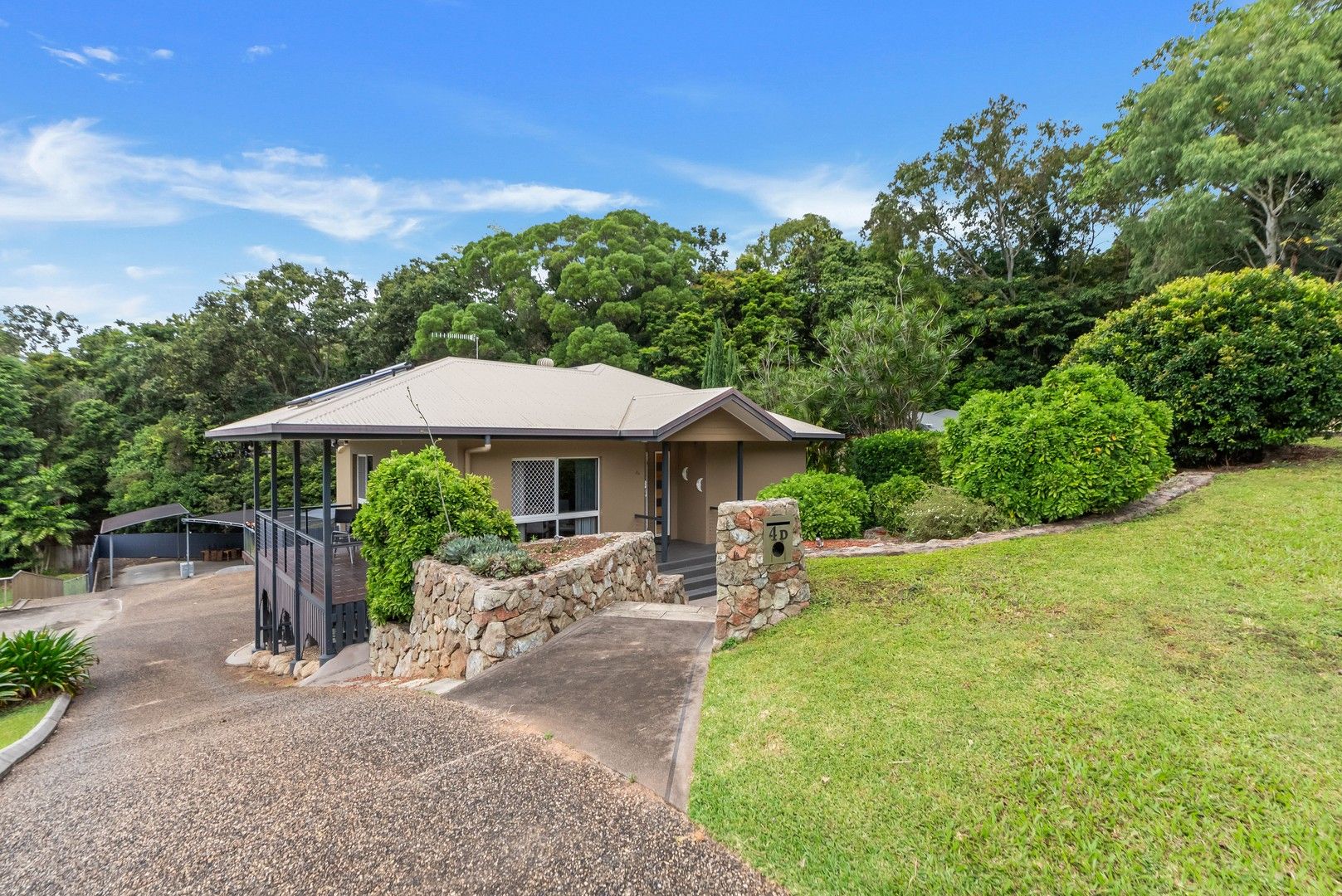 2 bedrooms Apartment / Unit / Flat in 2/4D Trundle Terrace WHITFIELD QLD, 4870