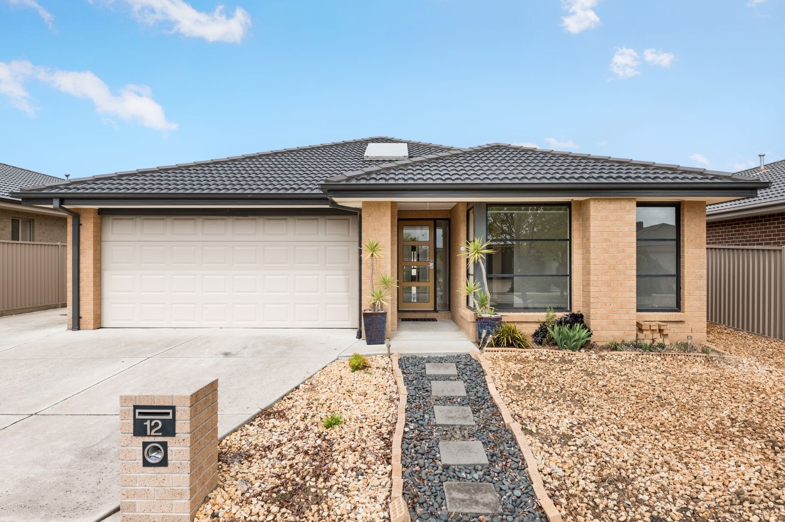 4 bedrooms House in 12 Carbine Drive ALFREDTON VIC, 3350