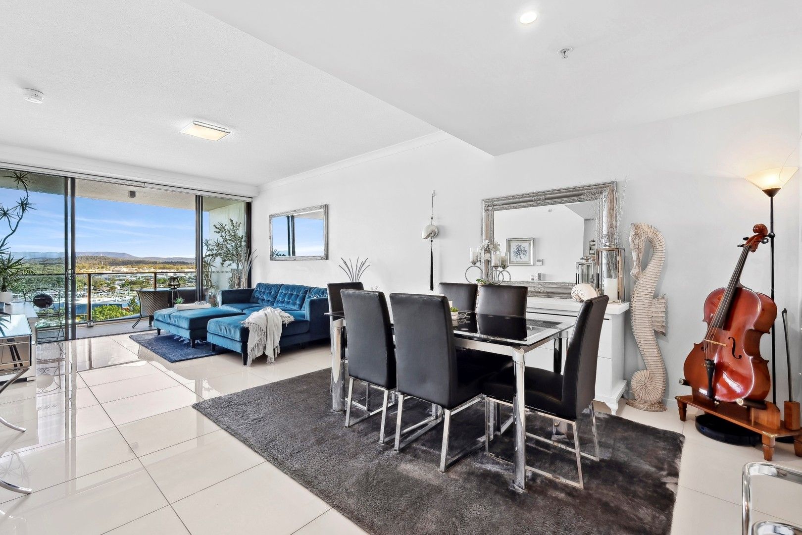 21108/5 Harbour Side Court, Biggera Waters QLD 4216, Image 0