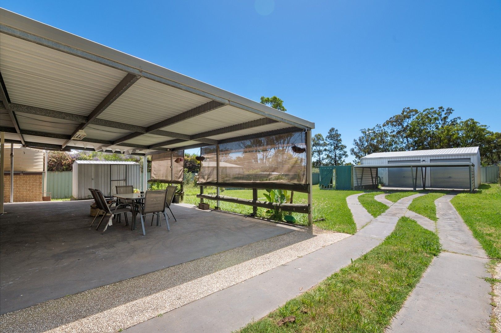 4 bedrooms House in 16 Quinn St WARWICK QLD, 4370