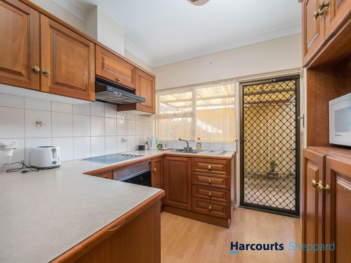 90 Nelson Rd, Valley View SA 5093, Image 2