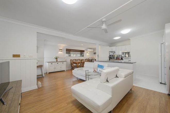 Picture of 2/9 Walker Street, CRESCENT HEAD NSW 2440