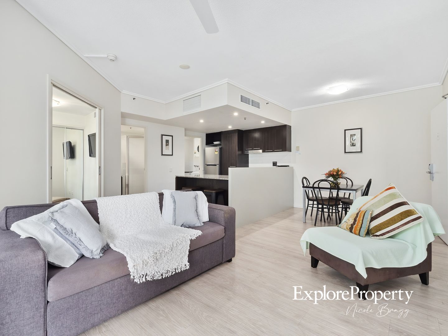 406/99 Esplanade, Cairns City QLD 4870, Image 2