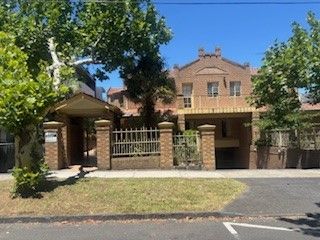 2 bedrooms Apartment / Unit / Flat in 117/1090 Whitehorse Road BOX HILL VIC, 3128