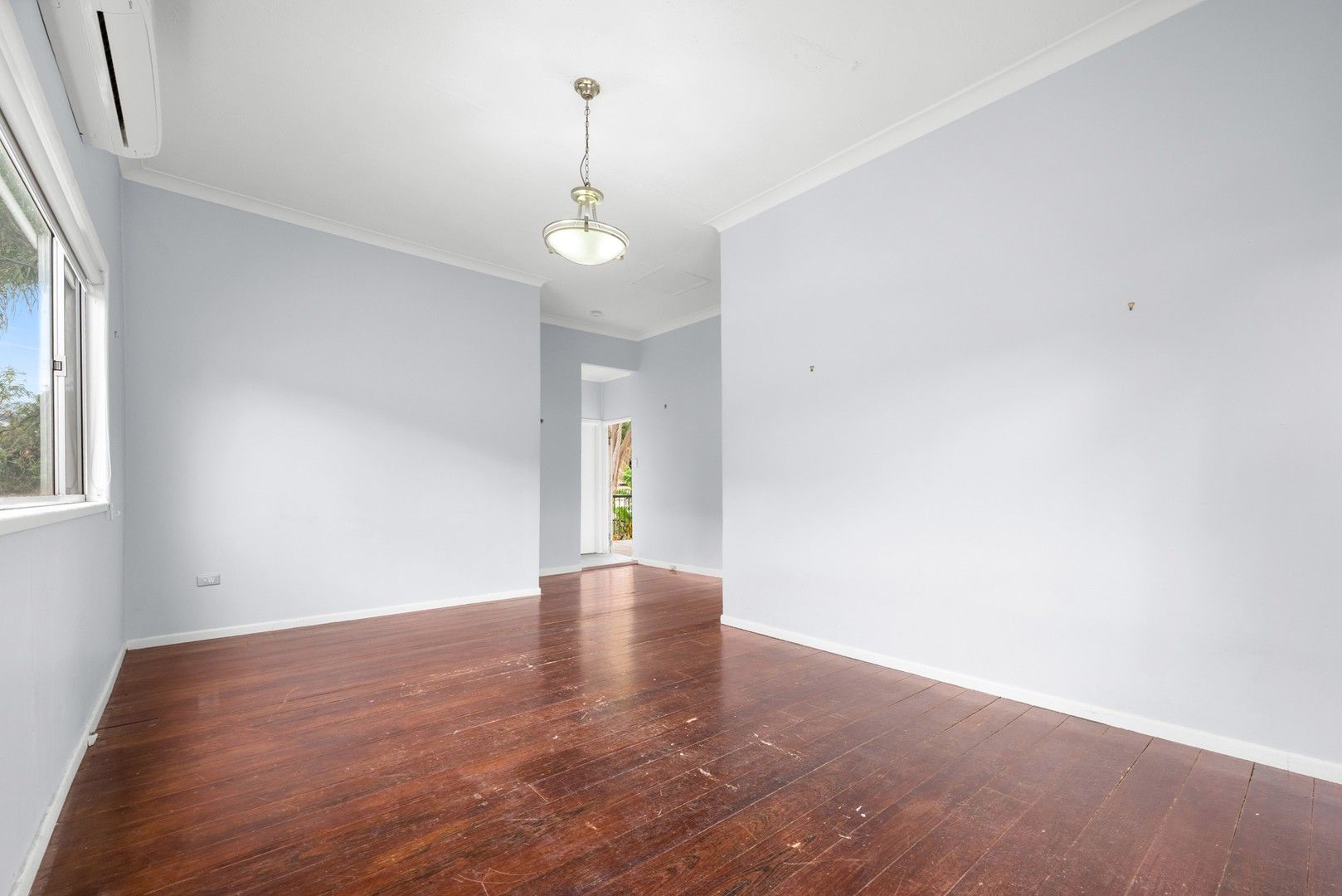 2 bedrooms House in 29 Russell Avenue NORMAN PARK QLD, 4170