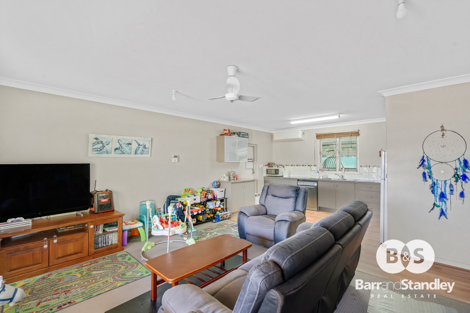 12 Henley Drive, East Bunbury WA 6230, Image 2