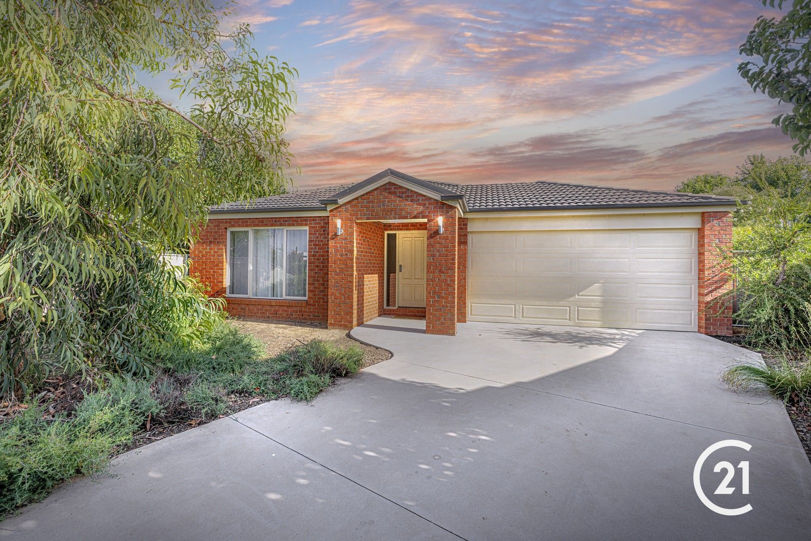 4 bedrooms House in 4 Aviemore Court MOAMA NSW, 2731