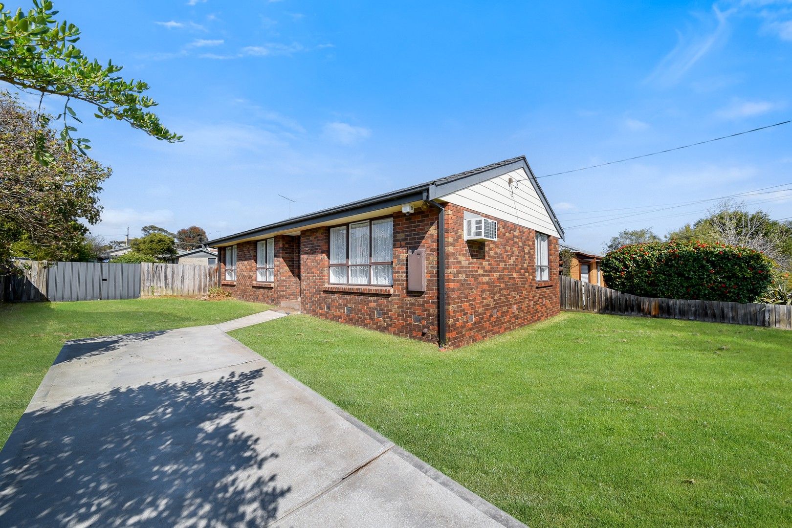 10 Avril Street, Scoresby VIC 3179 - House For Rent - $500 | Domain