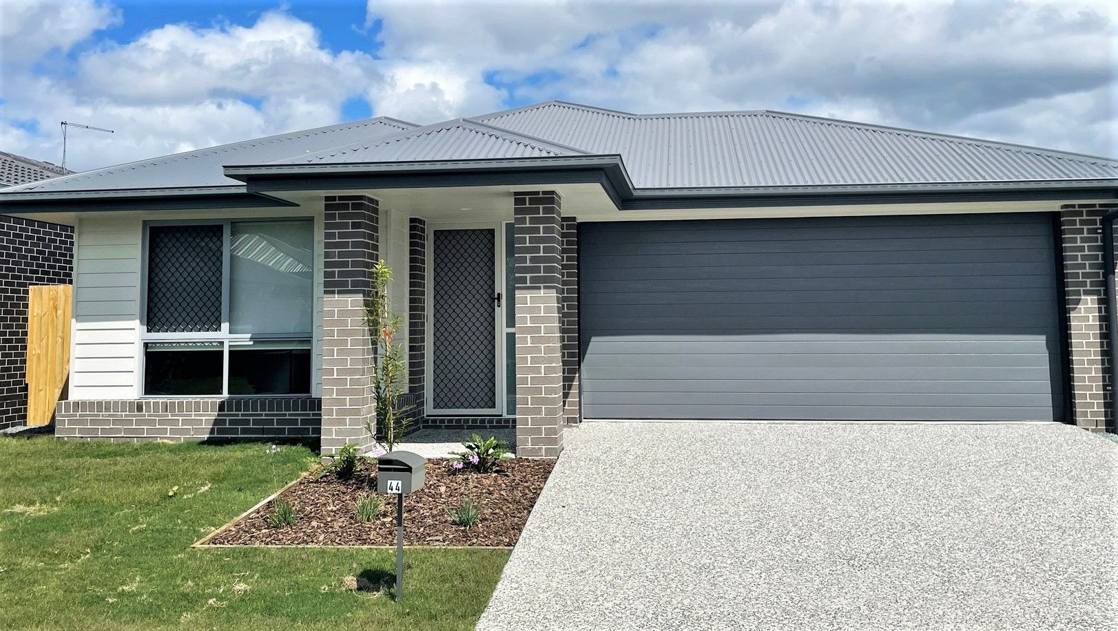 4 bedrooms House in 44 Dryander Street YARRABILBA QLD, 4207