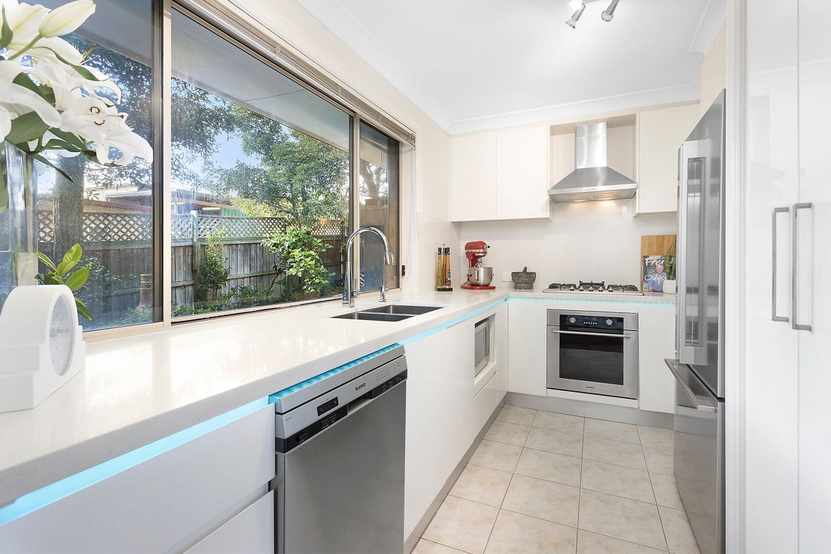 7/10-12 Strickland Street, Heathcote NSW 2233, Image 2