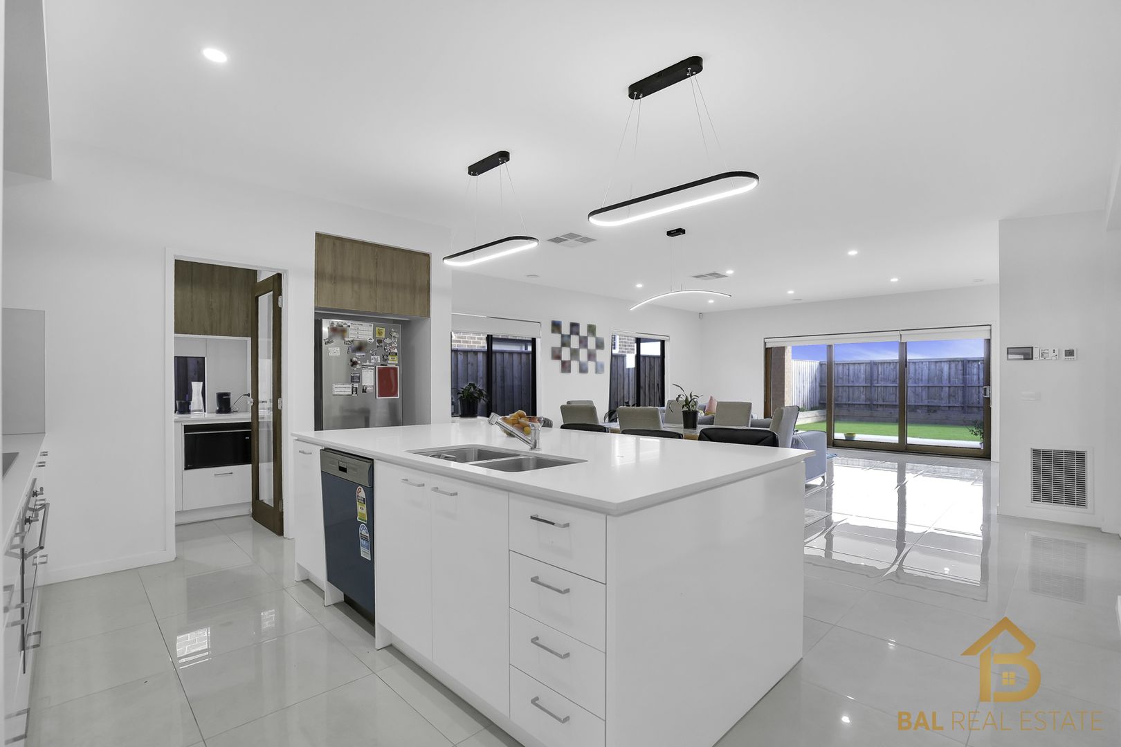 6 Wasim Crt, Rockbank VIC 3335 - House For Rent - $530 | Domain