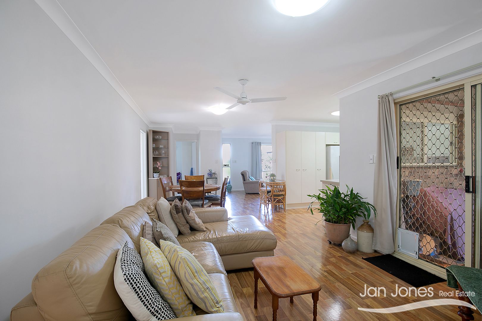 13 Kirribilli St, Kippa-Ring QLD 4021, Image 2