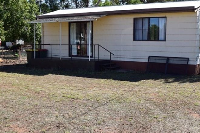 Picture of 35 Lachlan Street, BOGAN GATE NSW 2876