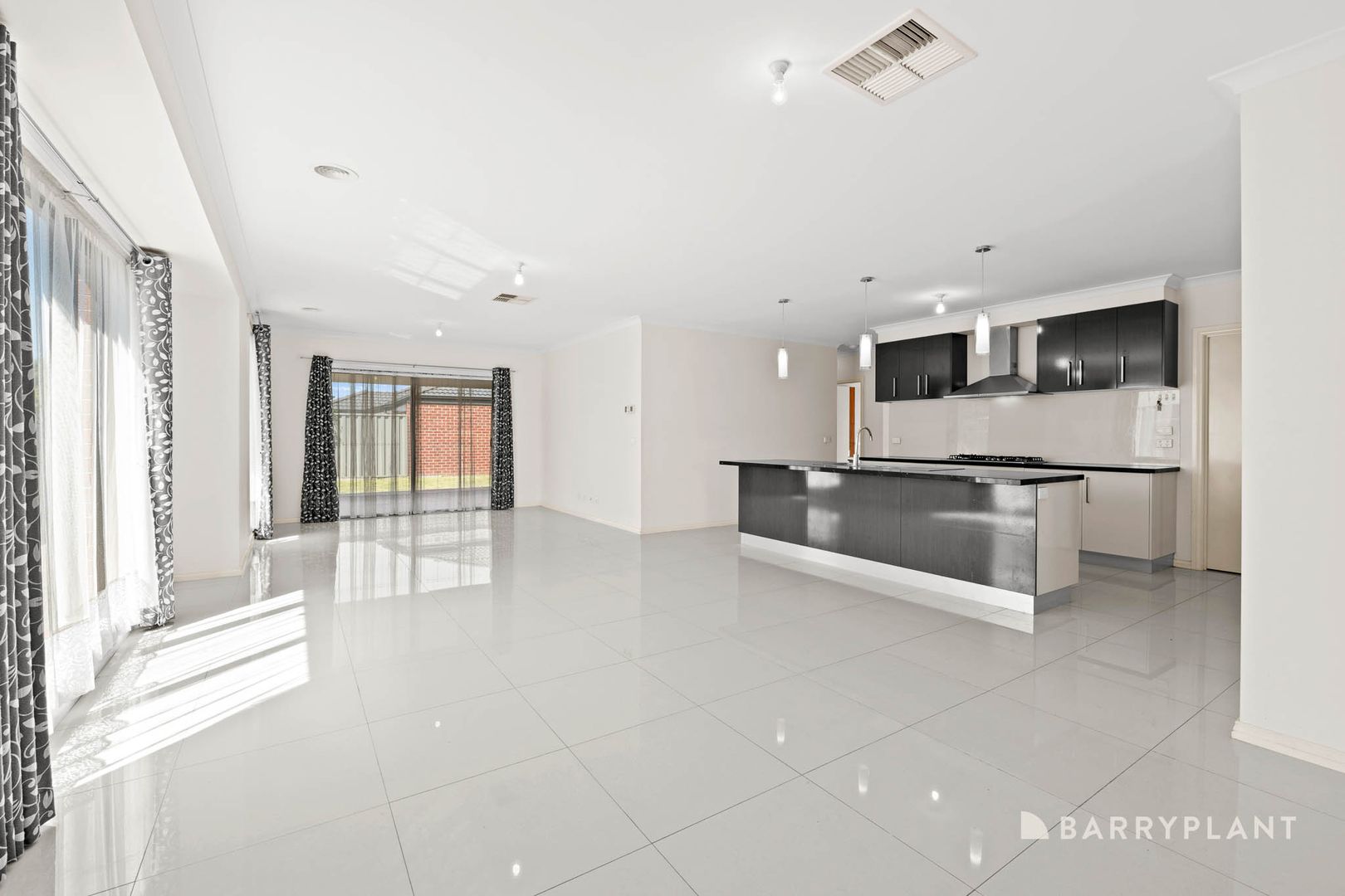 8 Samson Grove, Cranbourne East VIC 3977 House For Rent Domain