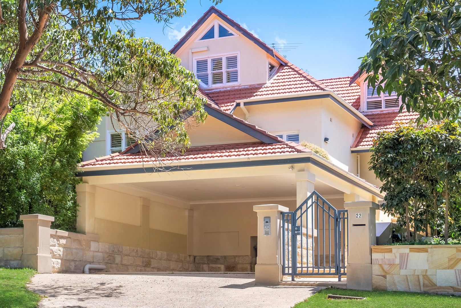 5 bedrooms House in 22 Euroka Street NORTHBRIDGE NSW, 2063