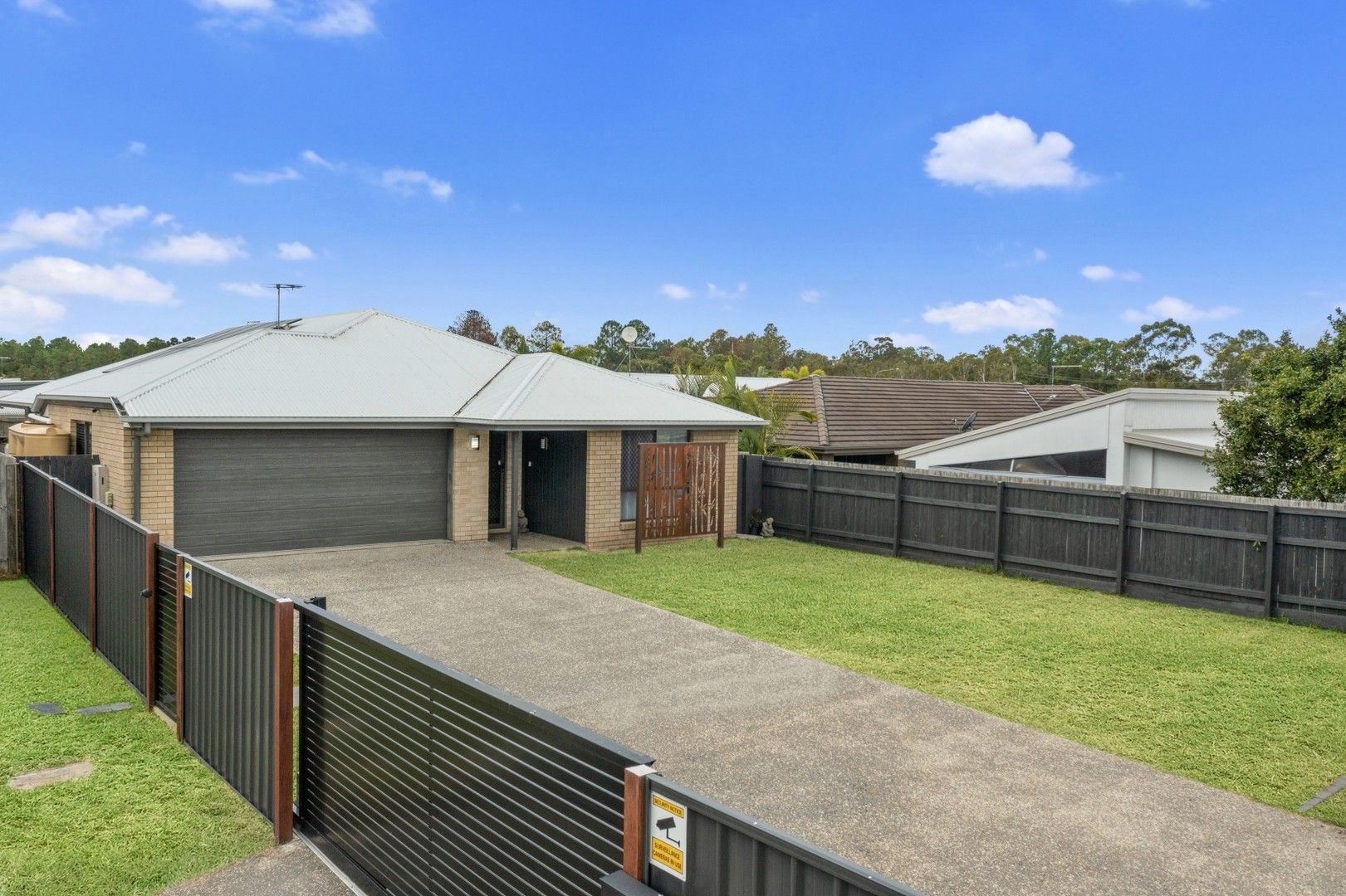 4 bedrooms House in 6 Fernleaf Court CABOOLTURE QLD, 4510