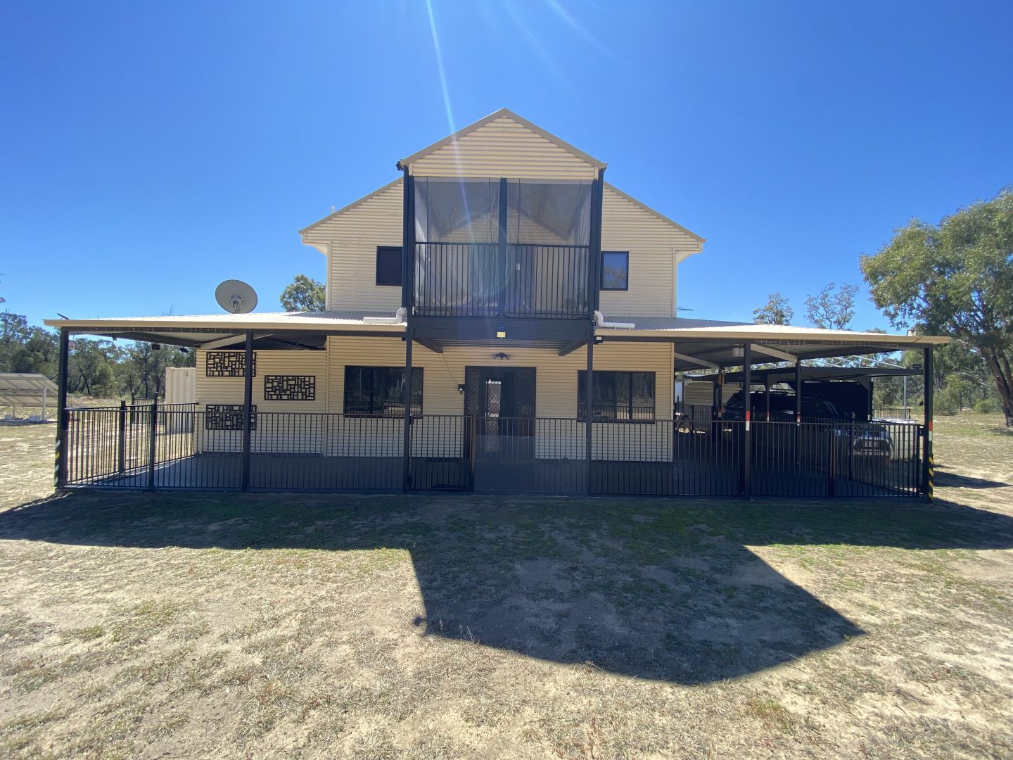 123 Flamingo Road, The Pines QLD 4357