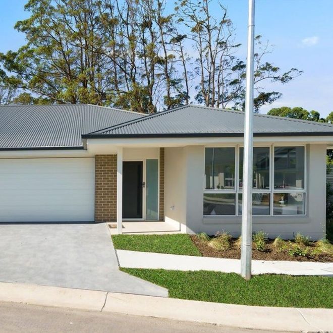 Shortland Waters Apartments 33 Shearwater Drive, Shortland, NSW 2307